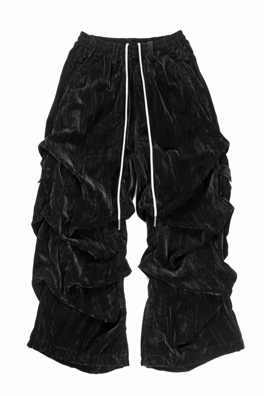 A.F ARTEFACT WASHER VELOR TUCK WIDE PANTS (BLACK)