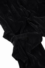 画像をギャラリービューアに読み込む, A.F ARTEFACT WASHER VELOR TUCK WIDE PANTS (BLACK)