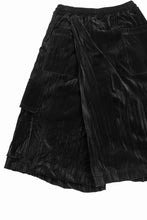 画像をギャラリービューアに読み込む, A.F ARTEFACT WASHER VELOR WRAP SKIRT SHORTS (BLACK)