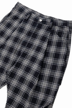 画像をギャラリービューアに読み込む, A.F ARTEFACT TUCK WIDE EASY PANTS / TARTAN CHECK (BLACK x GREY)