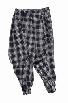 画像をギャラリービューアに読み込む, A.F ARTEFACT TUCK WIDE EASY PANTS / TARTAN CHECK (BLACK x GREY)