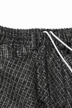 画像をギャラリービューアに読み込む, A.F ARTEFACT TUCK CARGO PANTS / LUXURY TWEED (BLACK x GOLD)