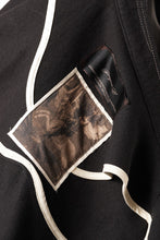 Load image into Gallery viewer, Professor.E E CLOUD JACKET (BLACK)