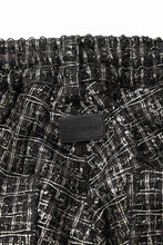 画像をギャラリービューアに読み込む, A.F ARTEFACT TUCK CARGO PANTS / LUXURY TWEED (BLACK x GOLD)