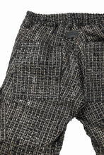 画像をギャラリービューアに読み込む, A.F ARTEFACT TUCK CARGO PANTS / LUXURY TWEED (BLACK x GOLD)