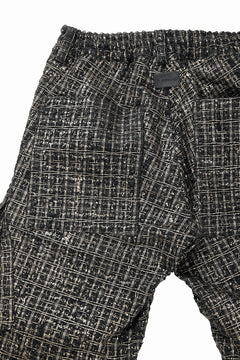 画像をギャラリービューアに読み込む, A.F ARTEFACT TUCK CARGO PANTS / LUXURY TWEED (BLACK x GOLD)