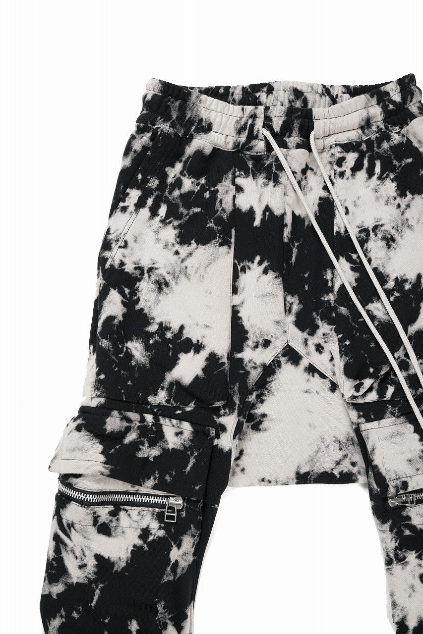 画像をギャラリービューアに読み込む, A.F ARTEFACT FLAP CARGO SAROUEL SKINNY / MOTTLED DYING (BLACK x IVORY)