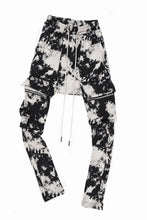 画像をギャラリービューアに読み込む, A.F ARTEFACT FLAP CARGO SAROUEL SKINNY / MOTTLED DYING (BLACK x IVORY)