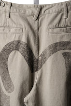 画像をギャラリービューアに読み込む, EVISU EJ, MULTI CARGO “DAIKOKU” PANTS-RELAX FIT (BEIGE)