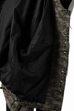 画像をギャラリービューアに読み込む, KLASICA "IRWELL" CURVED ARM BUTTON BLOUSON / BACK JACQUARD HOUND TOOTH CAMO (FOREST)