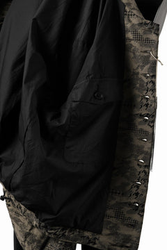 画像をギャラリービューアに読み込む, KLASICA "IRWELL" CURVED ARM BUTTON BLOUSON / BACK JACQUARD HOUND TOOTH CAMO (FOREST)