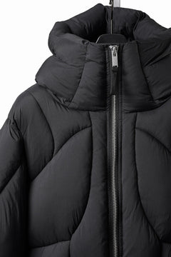 Load image into Gallery viewer, thom/krom HIGH NECK &amp; BIG HOODIE JACKET / WARM PUFFER (BLACK)