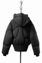 Load image into Gallery viewer, thom/krom HIGH NECK &amp; BIG HOODIE JACKET / WARM PUFFER (BLACK)