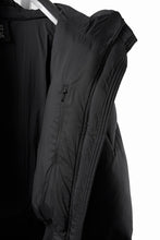 Load image into Gallery viewer, thom/krom HIGH NECK &amp; BIG HOODIE JACKET / WARM PUFFER (BLACK)