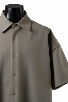 Load image into Gallery viewer, entire studios SHORT SLEEVE SHIRT (HILLS)