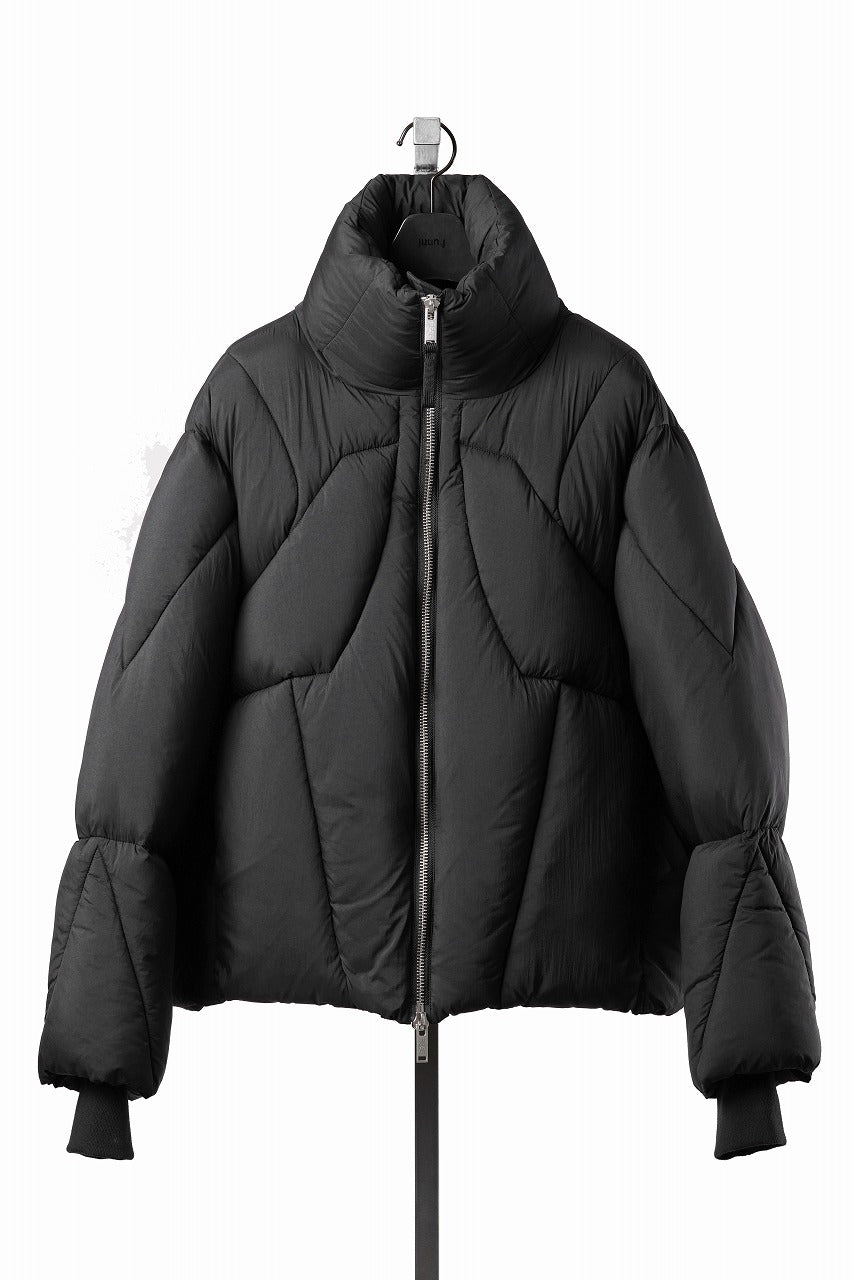 Load image into Gallery viewer, thom/krom OVERSIZED HIGH NECK JACKET / WARM PUFFER (BLACK)