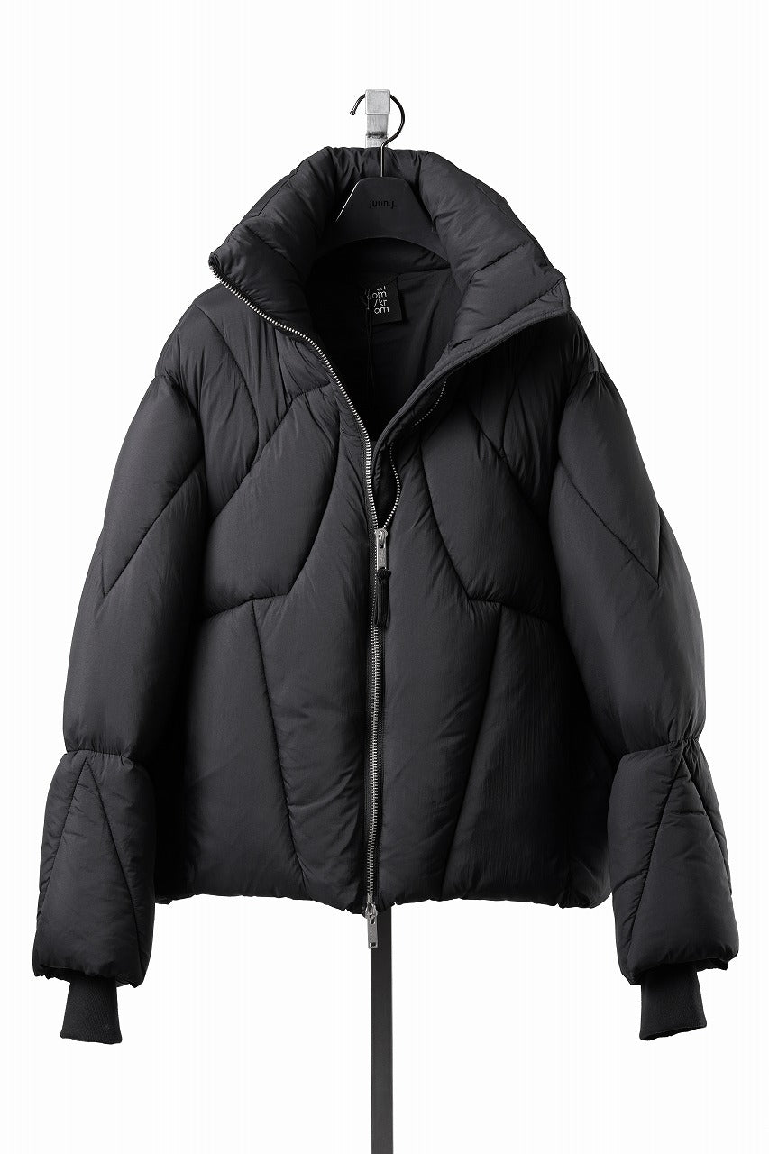 Load image into Gallery viewer, thom/krom OVERSIZED HIGH NECK JACKET / WARM PUFFER (BLACK)