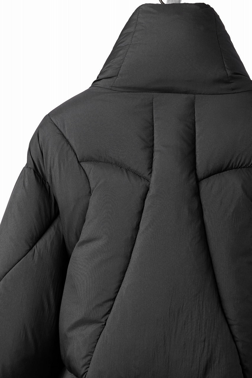 Load image into Gallery viewer, thom/krom OVERSIZED HIGH NECK JACKET / WARM PUFFER (BLACK)