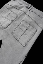 画像をギャラリービューアに読み込む, thom/krom SLIM FIT DENIM TROUSERS / ACID BLEECH - SCAR STITCH (LIGHT GREY)