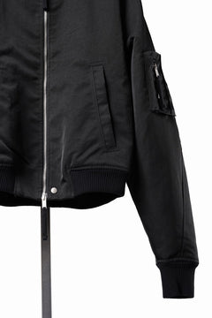 Load image into Gallery viewer, thom/krom MA-1 BOMBER JACKET / WARM PADDED FILL (BLACK)
