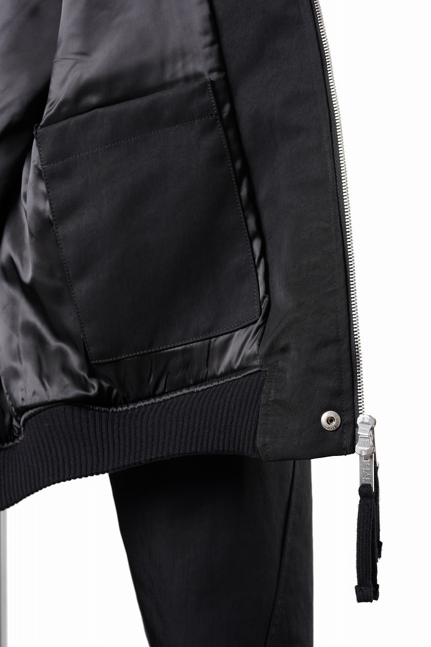 Load image into Gallery viewer, thom/krom MA-1 BOMBER JACKET / WARM PADDED FILL (BLACK)