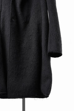 Load image into Gallery viewer, daub HOODED WRAP COAT / VIRGIN WOOL (BLACK)