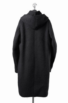 Load image into Gallery viewer, daub HOODED WRAP COAT / VIRGIN WOOL (BLACK)