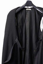 Load image into Gallery viewer, daub HOODED WRAP COAT / VIRGIN WOOL (BLACK)