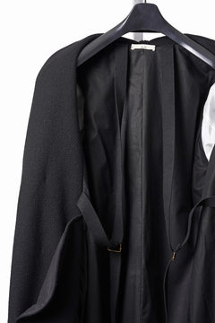 Load image into Gallery viewer, daub HOODED WRAP COAT / VIRGIN WOOL (BLACK)