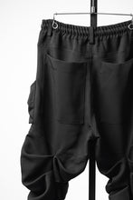 画像をギャラリービューアに読み込む, 【SAMPLE】A.F ARTEFACT MONSTER TUCK VOLUME BAGGY PANTS / LUXE-TWILL (BLACK)
