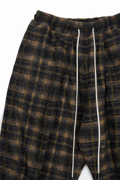 画像をギャラリービューアに読み込む, 【SAMPLE SALE】A.F ARTEFACT REVERSIVLE WIDE PANTS (BLACK BROWN x BLACK)