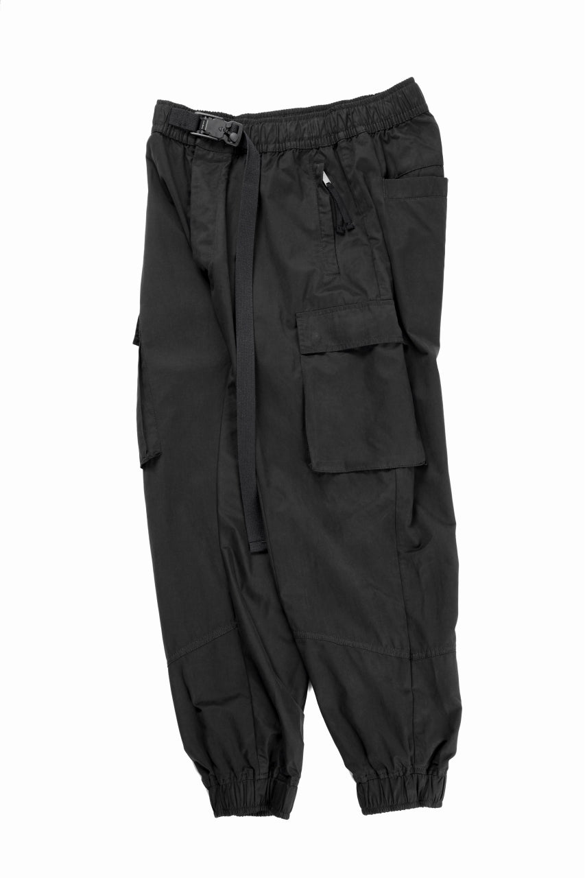 thom/krom CINCH CLOSURE CARGO TROUSERS / PEACHED COTTON MIX (BLACK)