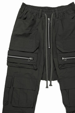 画像をギャラリービューアに読み込む, 【SAMPLE SALE】A.F ARTEFACT CARGO SAROUEL EASY PANTS / SMOOTH NYLON (KHAKI)