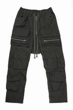 画像をギャラリービューアに読み込む, 【SAMPLE SALE】A.F ARTEFACT CARGO SAROUEL EASY PANTS / SMOOTH NYLON (KHAKI)