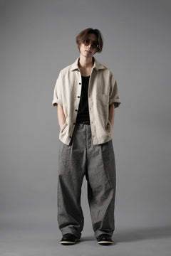 Load image into Gallery viewer, N/07 2 TUCKS WIDE TAPERED TROUSERS / SELVEDGE HICKORY STRIPES DENIM (ONE WASHED) (BLACK x WHITE)