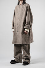 Load image into Gallery viewer, KLASICA "GHOST Ⅱ" SINGLE LAYER BALMACAAN COAT / HAND DYED HIGH DENSITY TWILL (DUST)