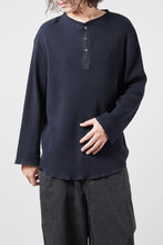 画像をギャラリービューアに読み込む, SEVEN LEATHERS WAFFLE HENLEY LONG SLEEVE TOPS (NAVY)