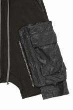 画像をギャラリービューアに読み込む, 【SAMPLE SALE】A.F ARTEFACT MILITARY CARGO SARROUEL SHORTS / BOMBER HEAT® + NYLON (KHAKI)