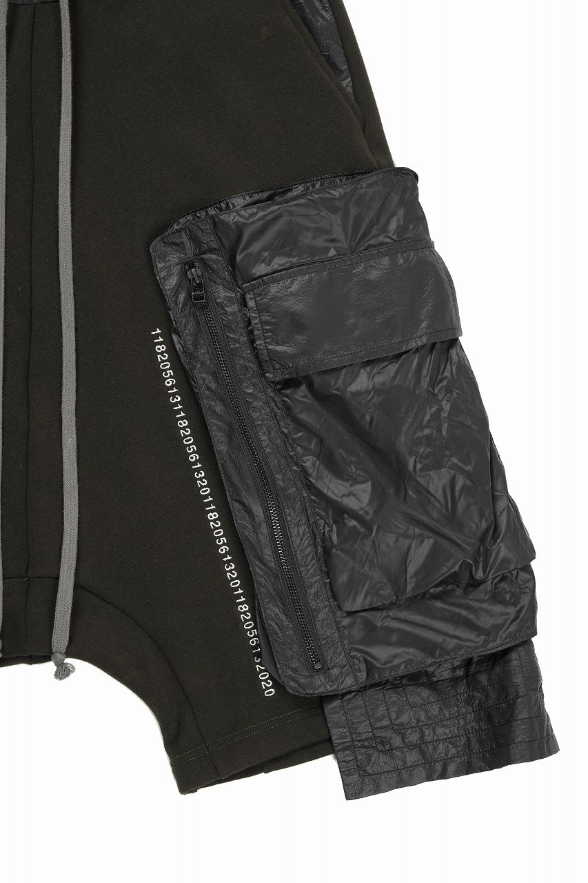 画像をギャラリービューアに読み込む, 【SAMPLE SALE】A.F ARTEFACT MILITARY CARGO SARROUEL SHORTS / BOMBER HEAT® + NYLON (KHAKI)