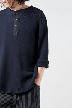 画像をギャラリービューアに読み込む, SEVEN LEATHERS WAFFLE HENLEY LONG SLEEVE TOPS (NAVY)