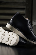 Load image into Gallery viewer, Portaille x N/07 exclusive POST MAN SHOES / GUIDI FIORE (BLACK x WHITE)