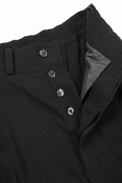 画像をギャラリービューアに読み込む, 【SAMPLE SALE】vital tuck volume low crotch cuffs pants / soft linen silk (BLACK)