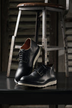 Load image into Gallery viewer, Portaille x N/07 exclusive POST MAN SHOES / GUIDI FIORE (BLACK x WHITE)