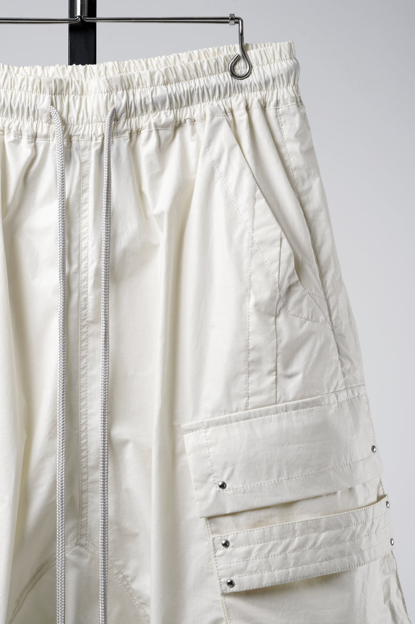 Load image into Gallery viewer, 【SAMPLE】A.F ARTEFACT COATING DROPCROTCH SHORTS (IVORY)
