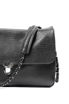 Load image into Gallery viewer, ISAMU KATAYAMA BACKLASH SEAL SKIN + JP STEER BIG CHAIN BAG (BLACK)