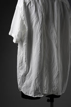 画像をギャラリービューアに読み込む, KLASICA "SH-052" BACK FLAP H/S SHIRTS with BIG POCKETS / TRANSLUCENT VINTAGE FACE WEAVE (WHITE)