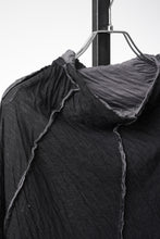 Load image into Gallery viewer, 【SAMPLE】A.F ARTEFACT EXPOSED SEAM RAW EDGE HOODED T-SHIRT / DOUBLEFACE BONDED JERSEY (BLACK)