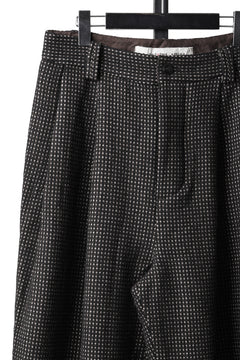 画像をギャラリービューアに読み込む, A TENTATIVE ATELIER exclusive Gale PLEAT WOOLEN PAINTER'S PANTS (DARK BROWN)