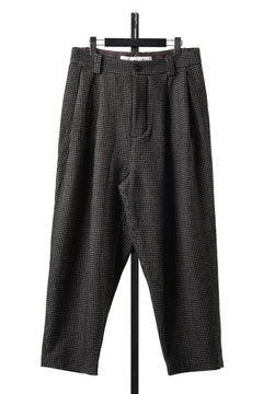 画像をギャラリービューアに読み込む, A TENTATIVE ATELIER exclusive Gale PLEAT WOOLEN PAINTER'S PANTS (DARK BROWN)