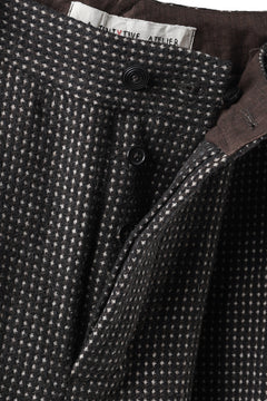 画像をギャラリービューアに読み込む, A TENTATIVE ATELIER exclusive Gale PLEAT WOOLEN PAINTER'S PANTS (DARK BROWN)